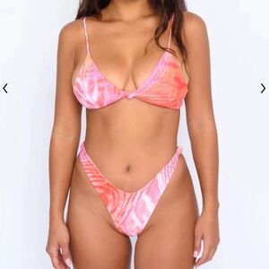 SKATIE SET. MAKAHA PRINT. NWT. SIZE MEDIUM.